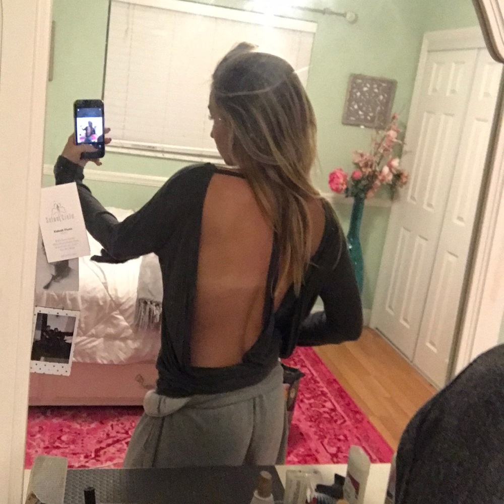 Open back sexy top. Light fabric for summer time!